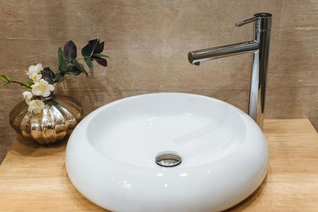 Apartamento Selecta Patricio Saenz Sevilla Exterior foto
